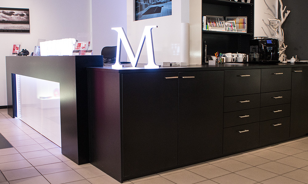 Geschäfts- und Praxiseinrichtungen